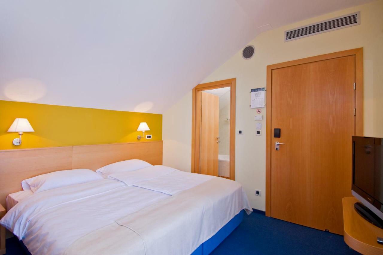 Hotel Saudade Gradac  Exterior foto